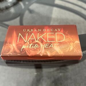 Urban Decay Naked Petite Heat
